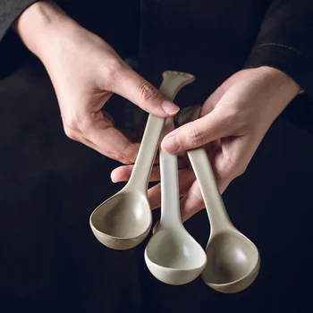 Глиняная маленькая рисовая ложка, японская креативная керамическая ложка ручной работы, Сервировочная ложка для посуды, принадлежности для домашней кухни, Суповые ложки