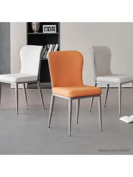Индивидуальный современный минималистский кожаный обеденный стул Light Luxury Home с сетчатой спинкой из красного железа Art Minimalist Soft Bag Stool