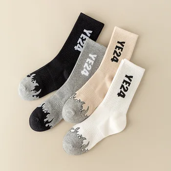 Мужские хлопчатобумажные носки Flame High Tube - модный минималистичный дизайн с буквами